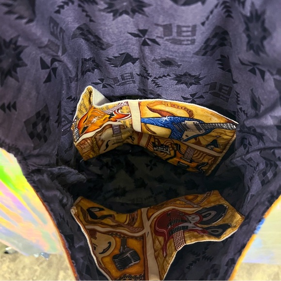 Vintage handmade groovy guitars quilt backpack with matching coin purse - Picture 5 of 9